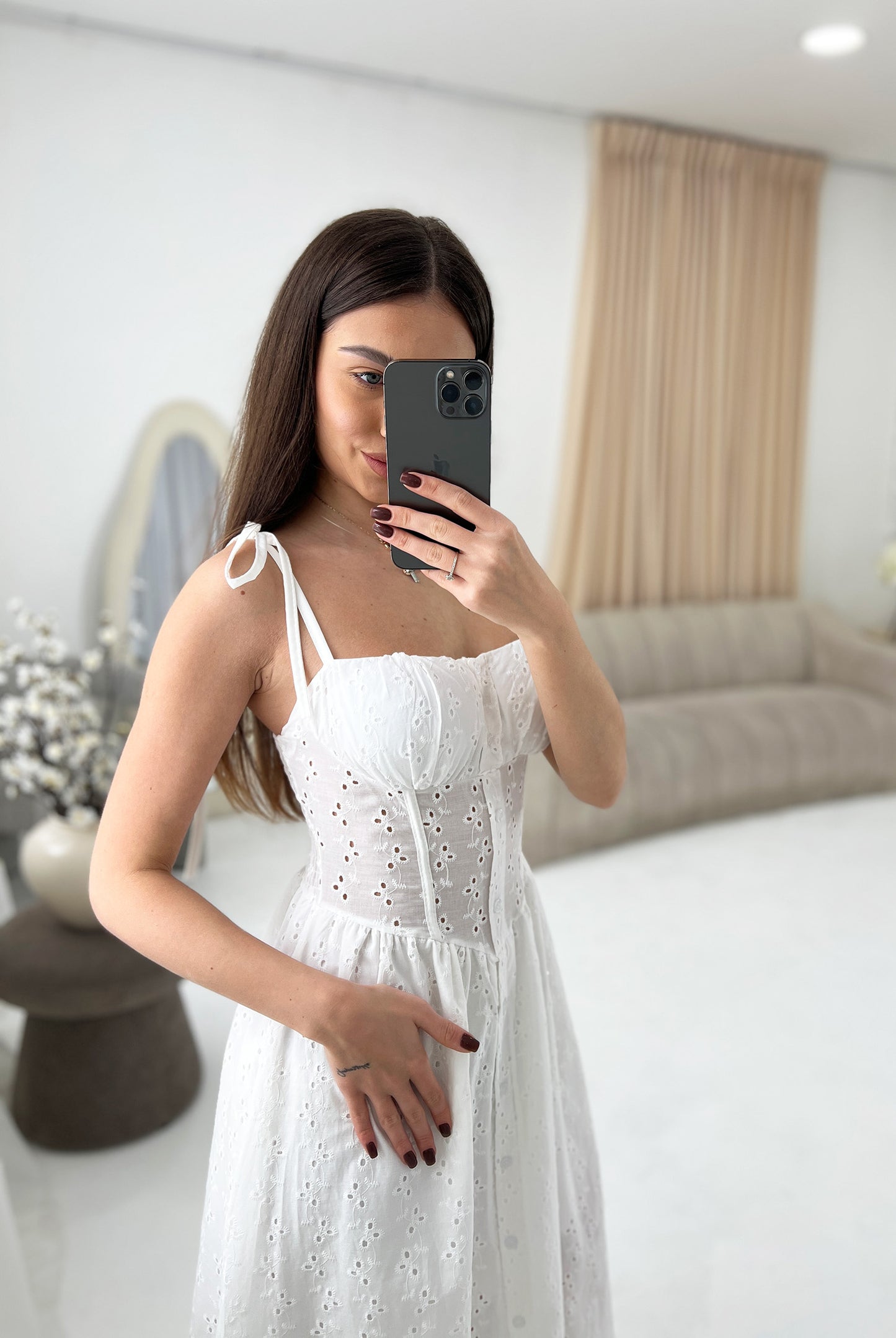 MIDAXI EMBROIDERED BUTTONED DRESS IN WHITE - Angeleene