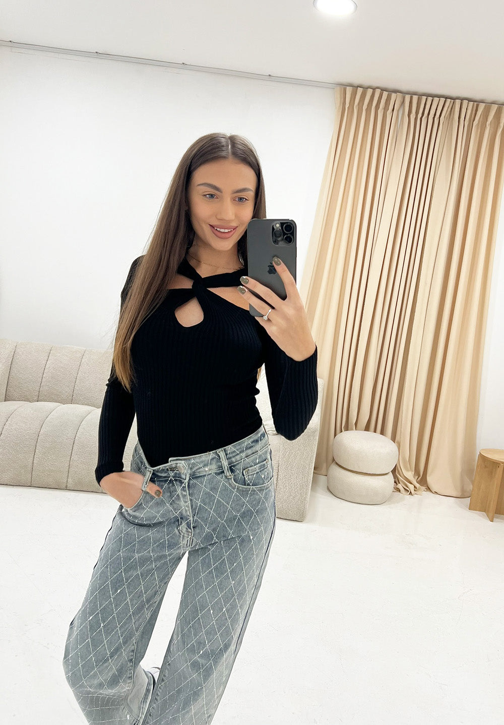 EMBELLISHED DIAMANTE STRAIGHT LEG JEANS - Angeleene