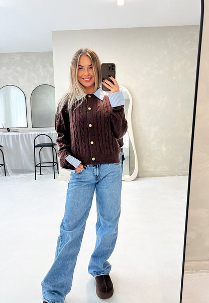 CABLE KNIT CREW NECK CARDIGAN IN CHOCOLATE