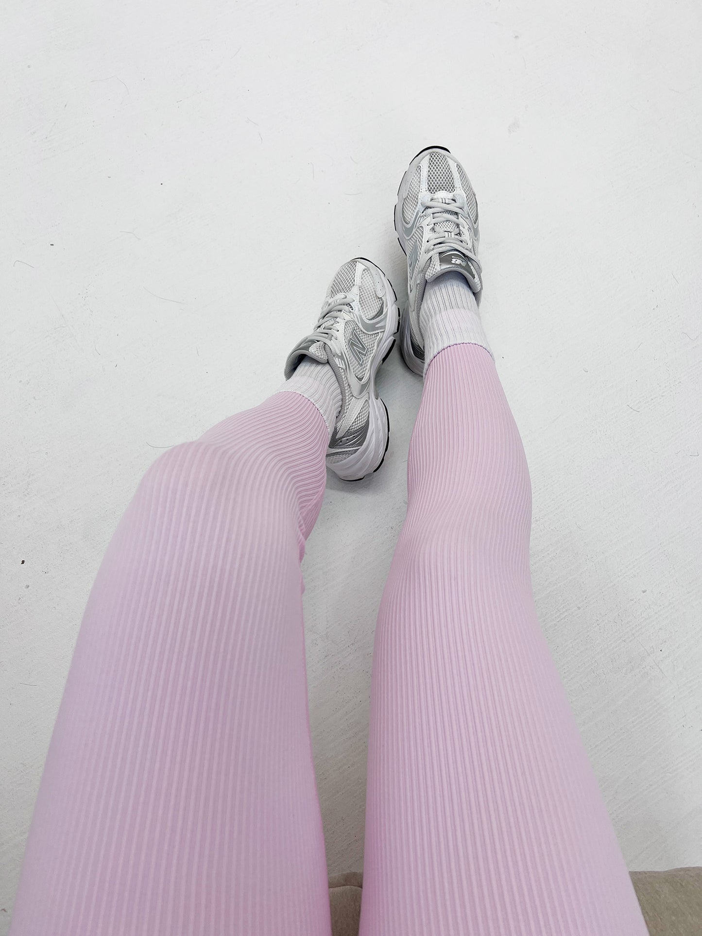 HIGH WAIST RIBBED LEGGINGS IN BABY PINK - Angeleene