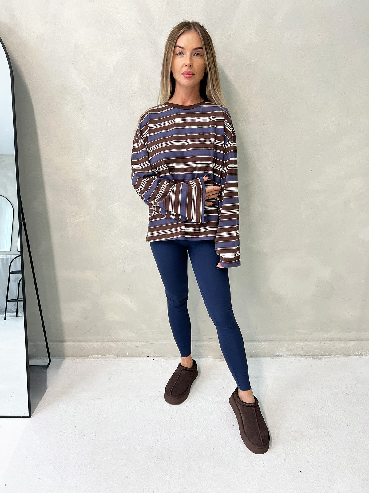 WIDE STRIPES CREW NECK TOP IN NAVY