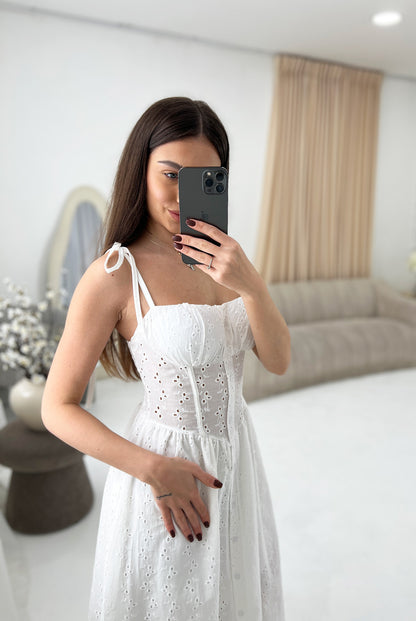 MIDAXI EMBROIDERED BUTTONED DRESS IN WHITE - Angeleene