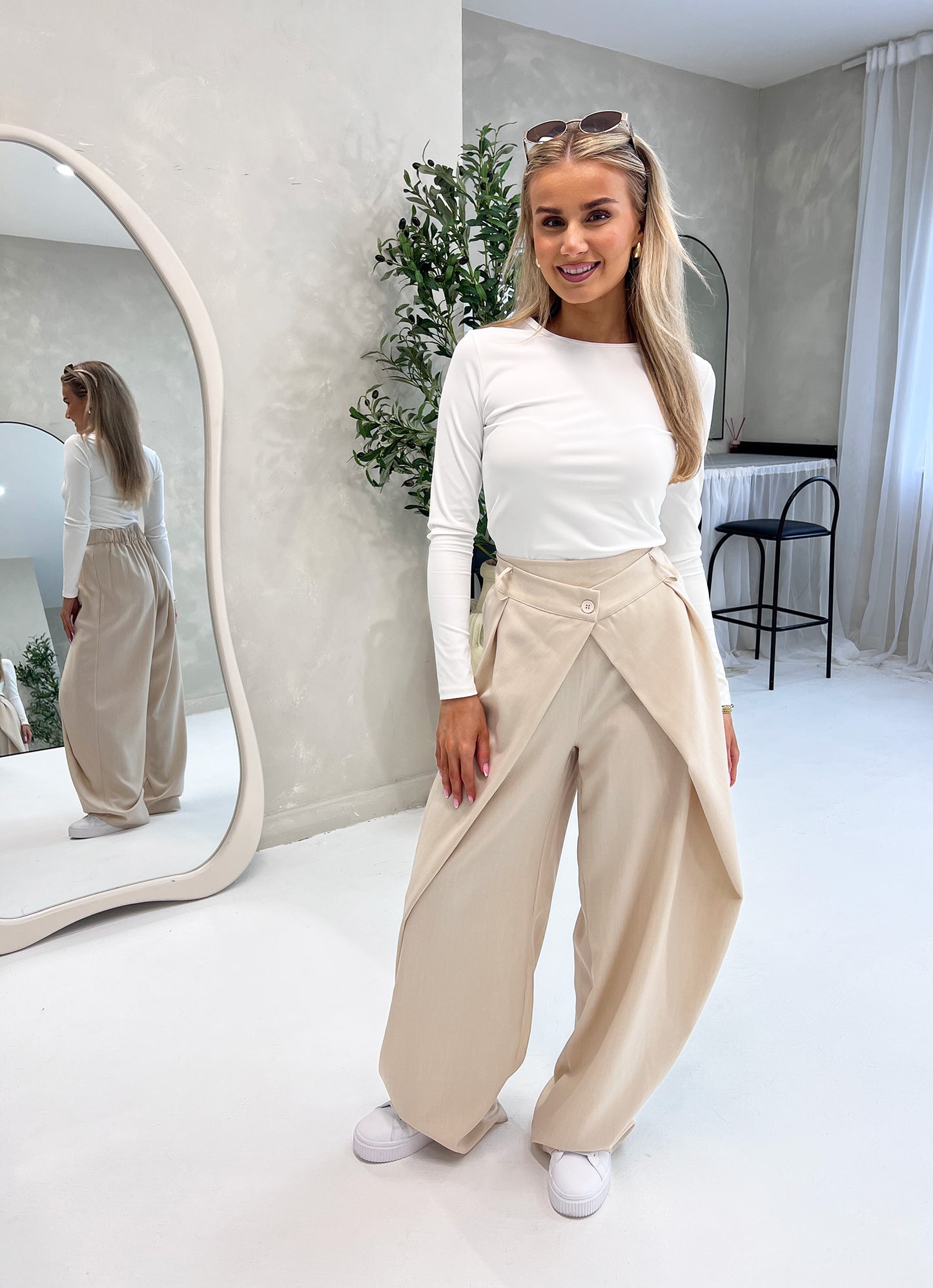 ELASTICATED WAIST STRAIGHT LEG TROUSERS IN BEIGE - Angeleene