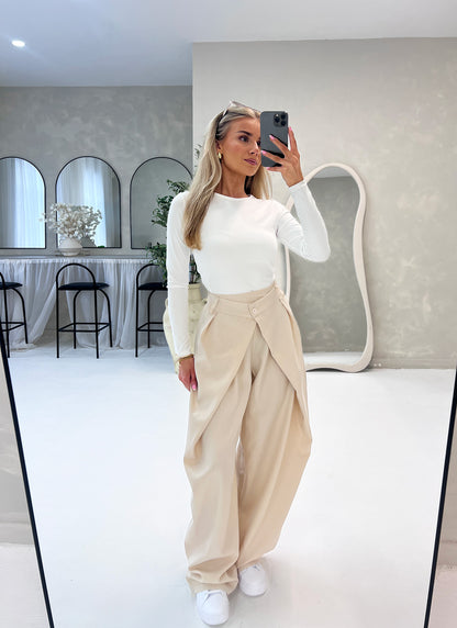 ELASTICATED WAIST STRAIGHT LEG TROUSERS IN BEIGE - Angeleene