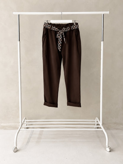 TIE WAIST TROUSERS IN CHOCOLATE
