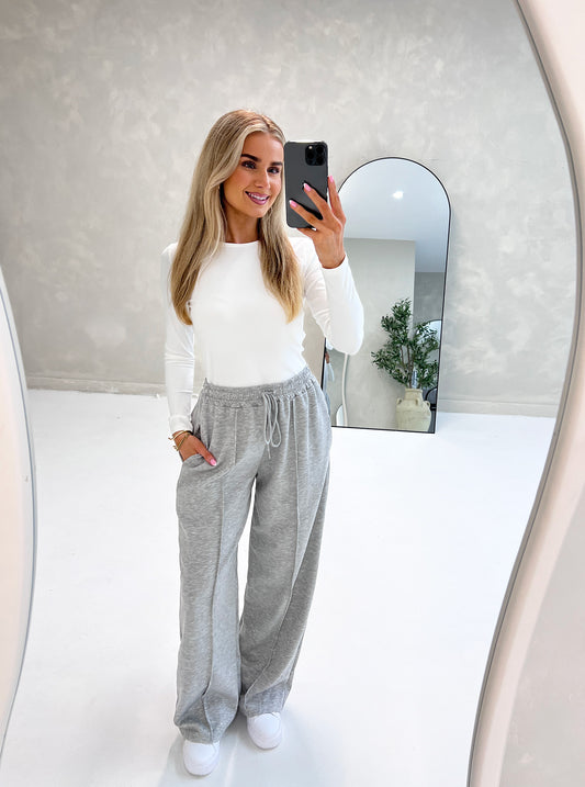 ELASTIC WAISTBAND WIDE LEG JOGGERS IN GREY - Angeleene