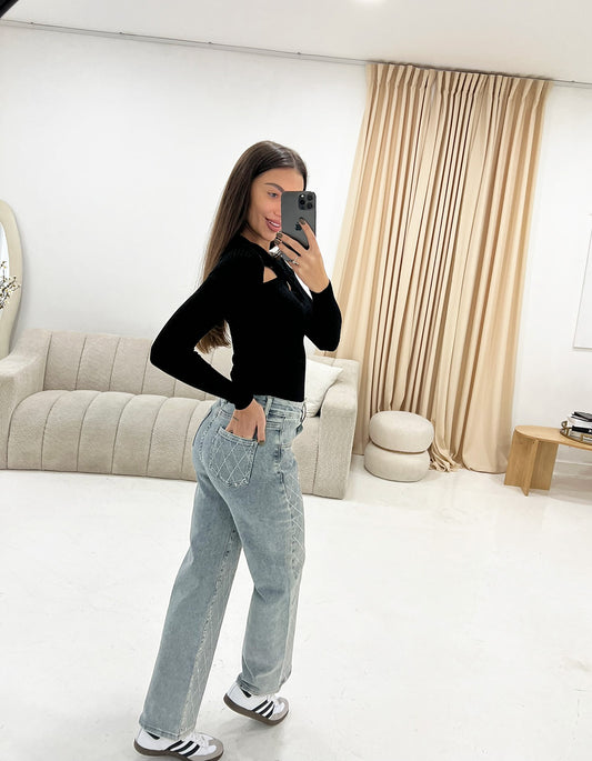 EMBELLISHED DIAMANTE STRAIGHT LEG JEANS - Angeleene
