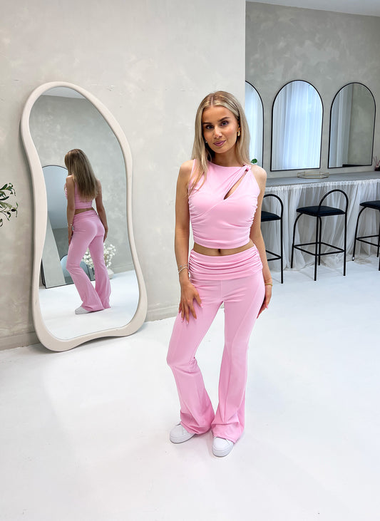 CUT OUT TOP SLINKY CO ORD IN PINK - Angeleene
