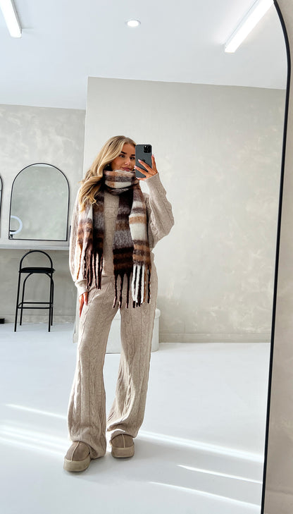 CHECKED HEAVYWEIGHT SCARF IN BROWN - Angeleene