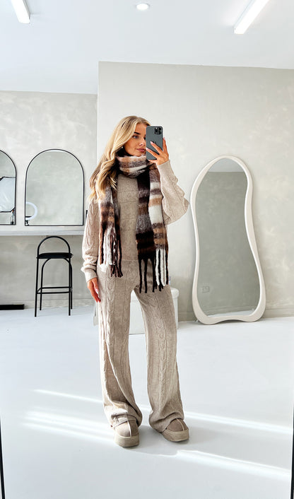 CHECKED HEAVYWEIGHT SCARF IN BROWN - Angeleene