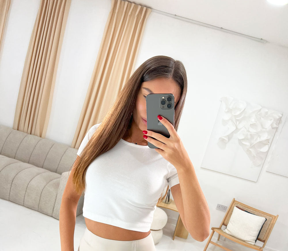 BASIC CROPPED TOP IN WHITE - Angeleene